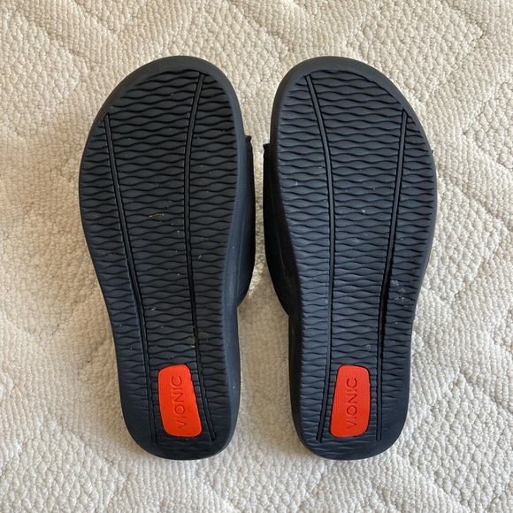 {Vionic} Black Kiwi Motion Control Slide Sandal - Picture 3 of 5